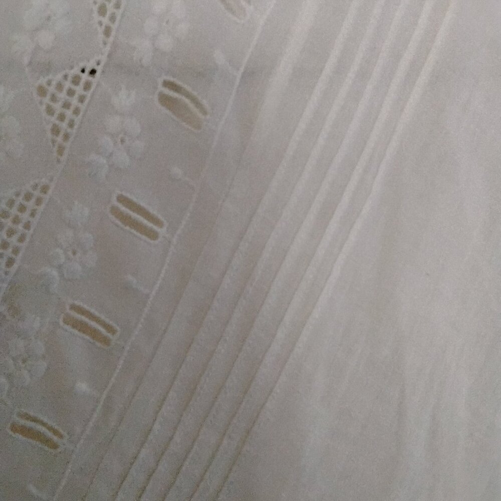 Antique lawn nightgown size M - Picture 6 of 8